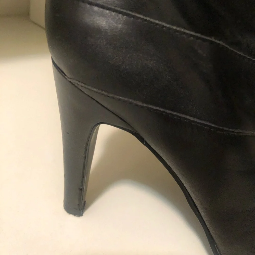 Fifth Avenue leather boots can wear half or tall
